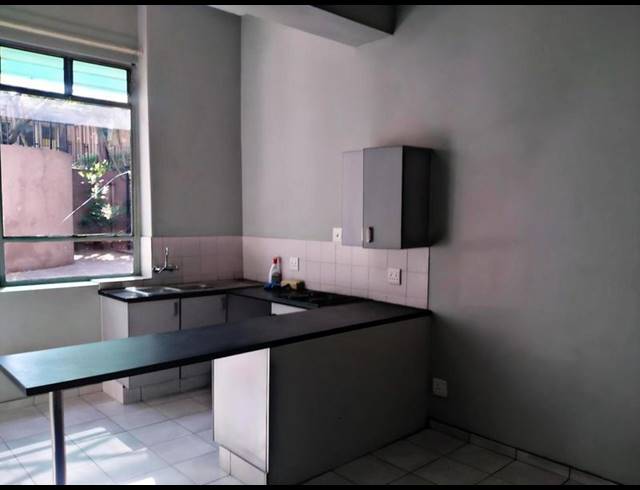 2 BEDROOM PROPERTY TO RENT IN AUCKLAND PARK